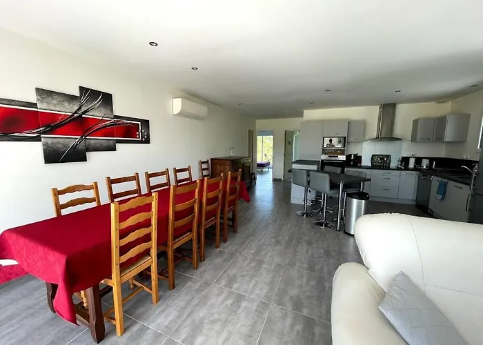 La Bourdetaise Guest house 3*